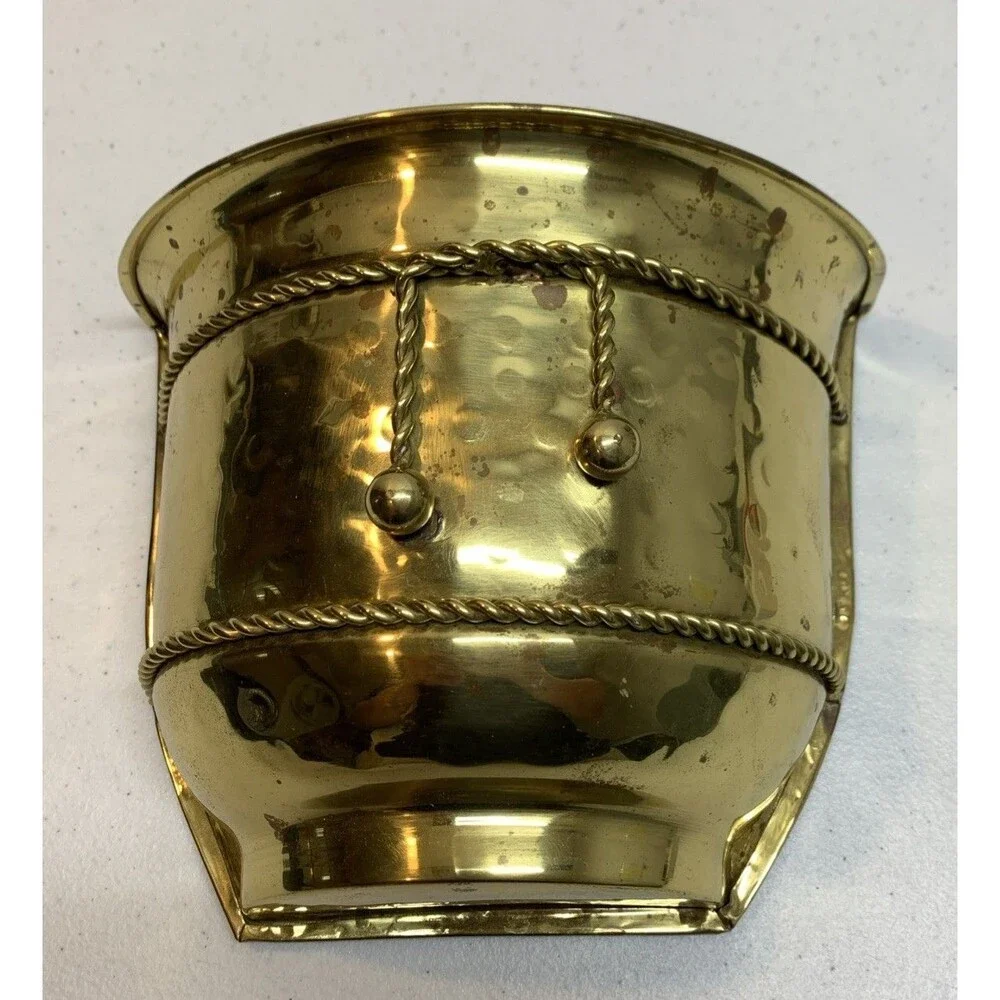 VINTAGE BRASS Wall Pocket Hanging Basket Bin/Planter 6x7.5x4